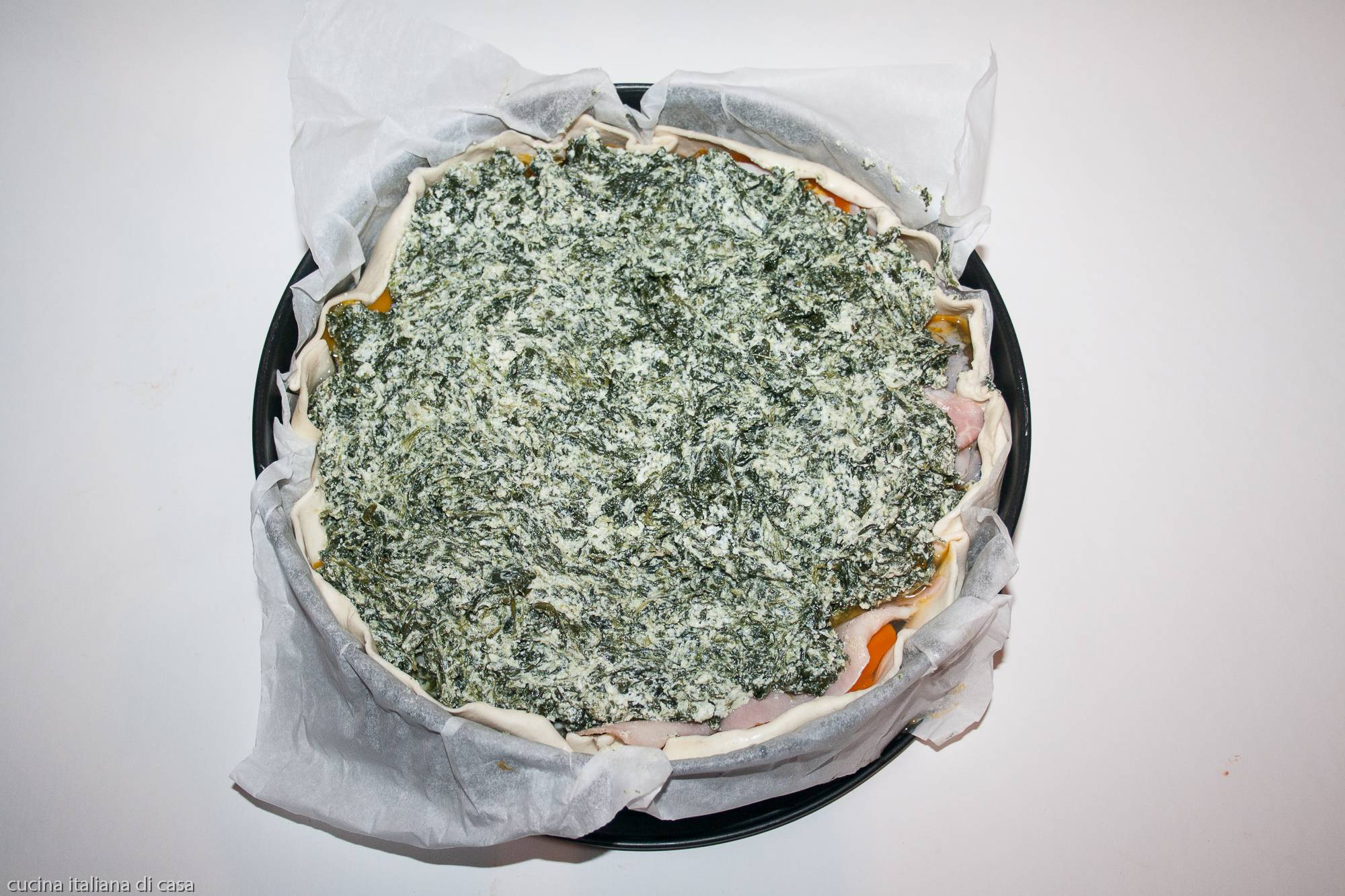 strato di spinaci e ricotta a cpoertura