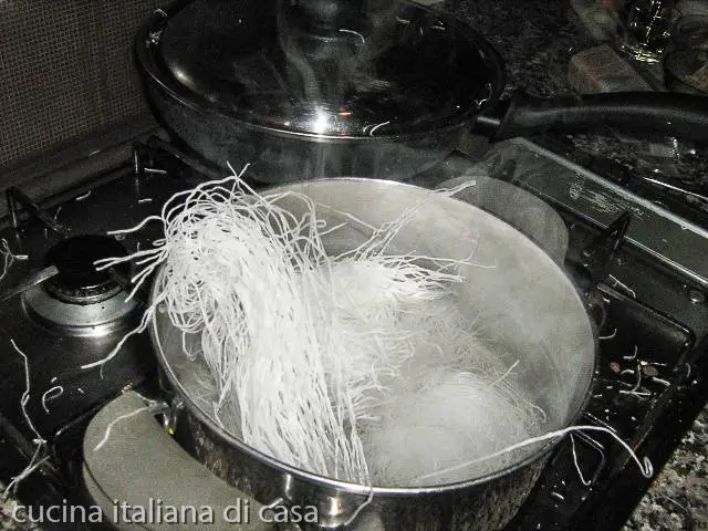 spaghetti in acqua