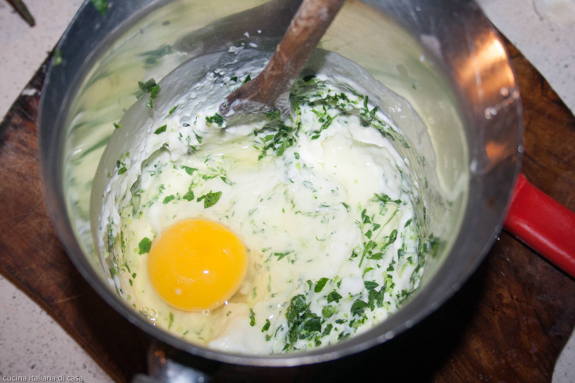 aggiungere uovo a besciamella