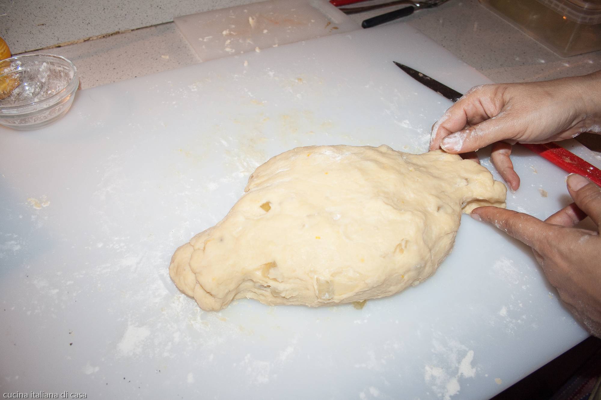 dare forma colomba a impasto