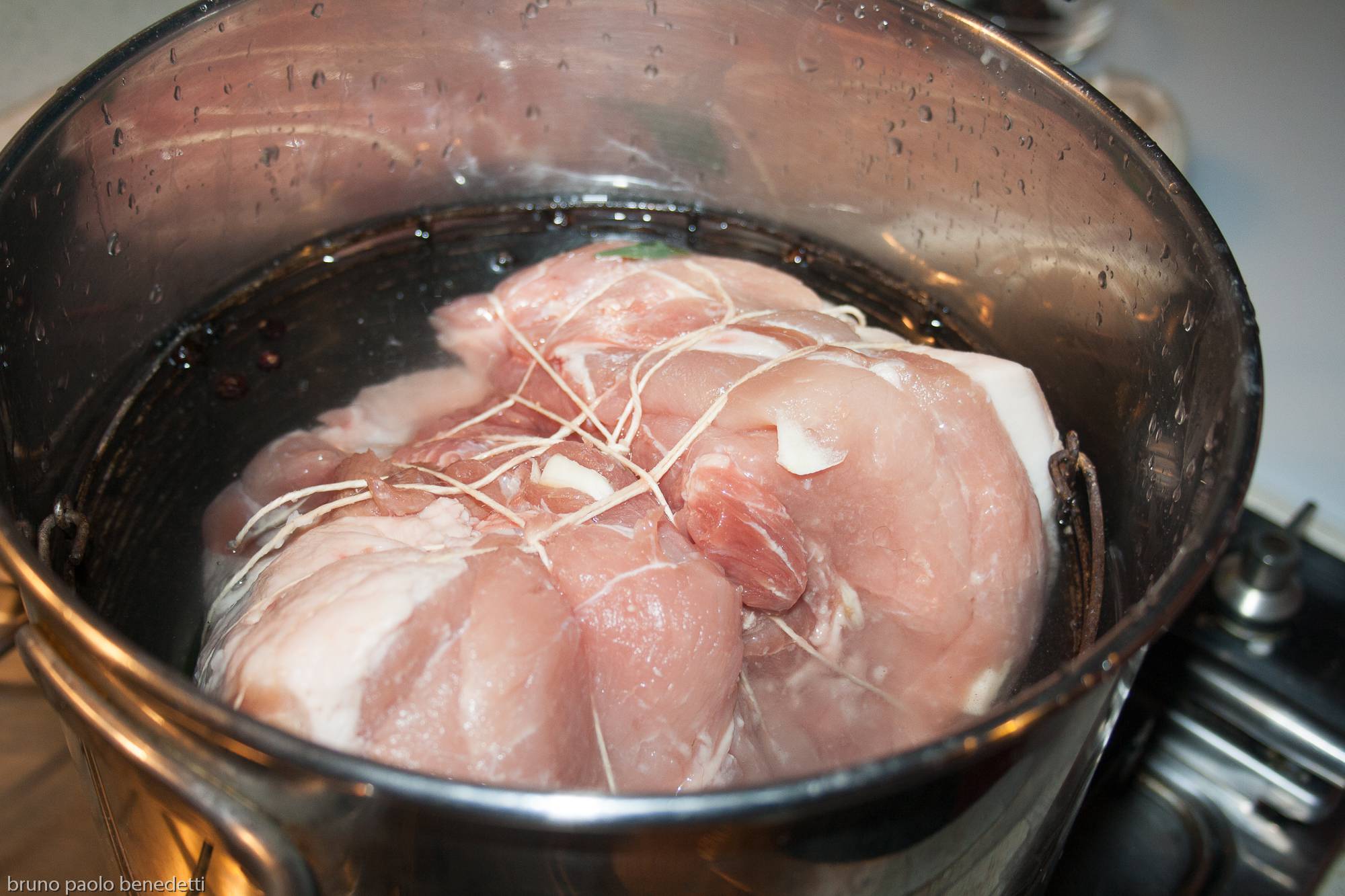 prosciutto in pentola