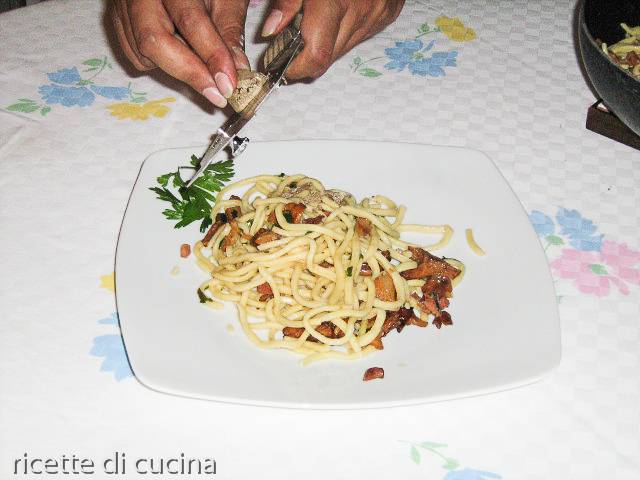 spaghettoni finferli tartufo