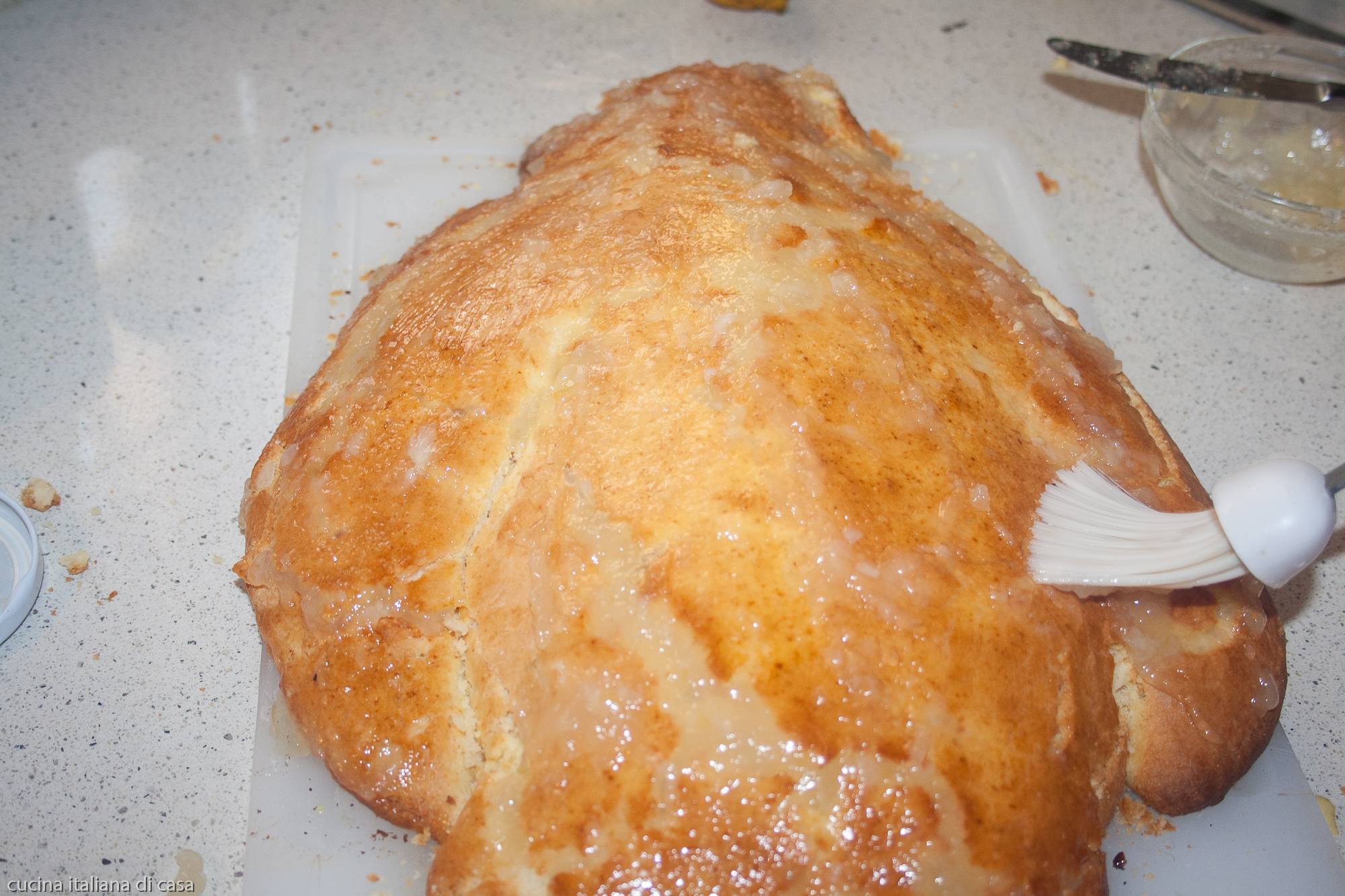 lisciare colomba con marmellata
