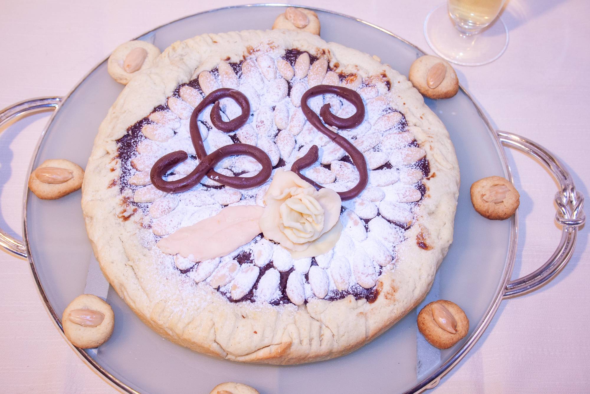 crostata decorata per compleanno