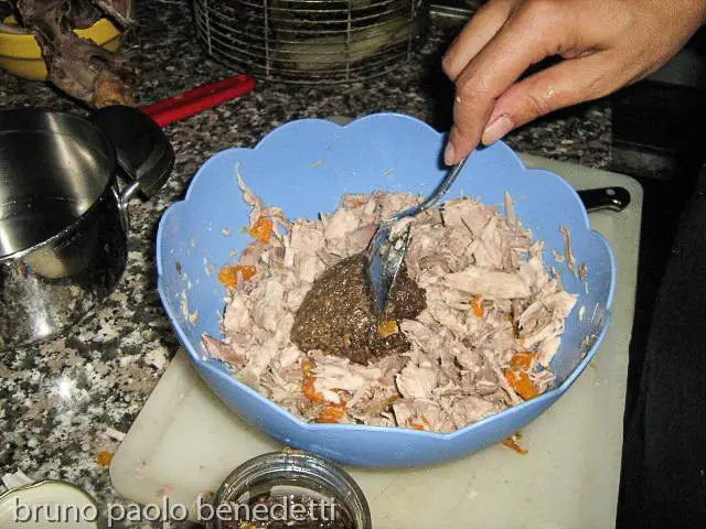 crema di tartufo nero su carne