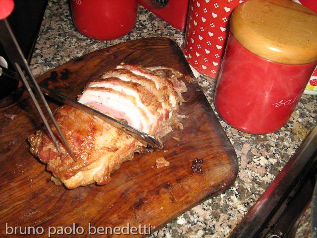 tagliare arrosto tacchino
