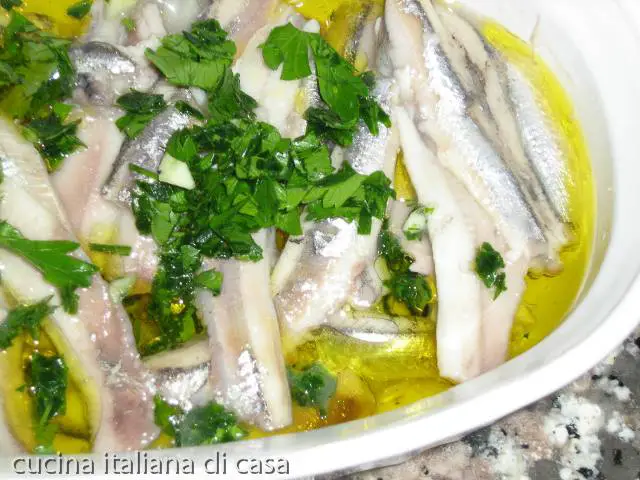 alici marinate alla maggiordomo