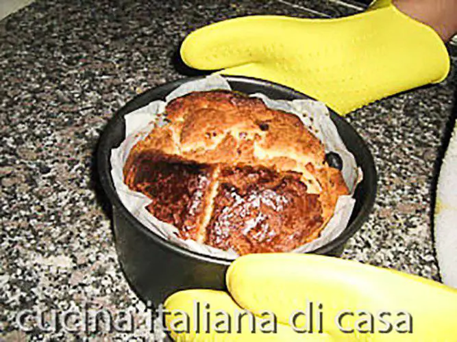 sfornare panettone milanese