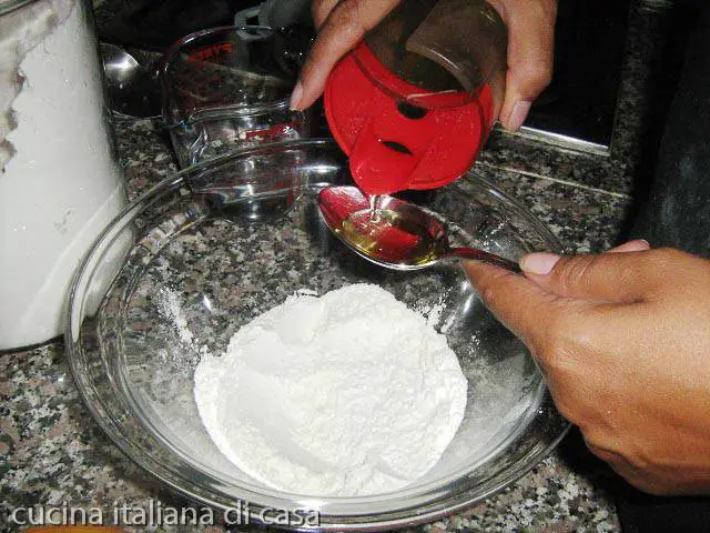 aggungere olio
