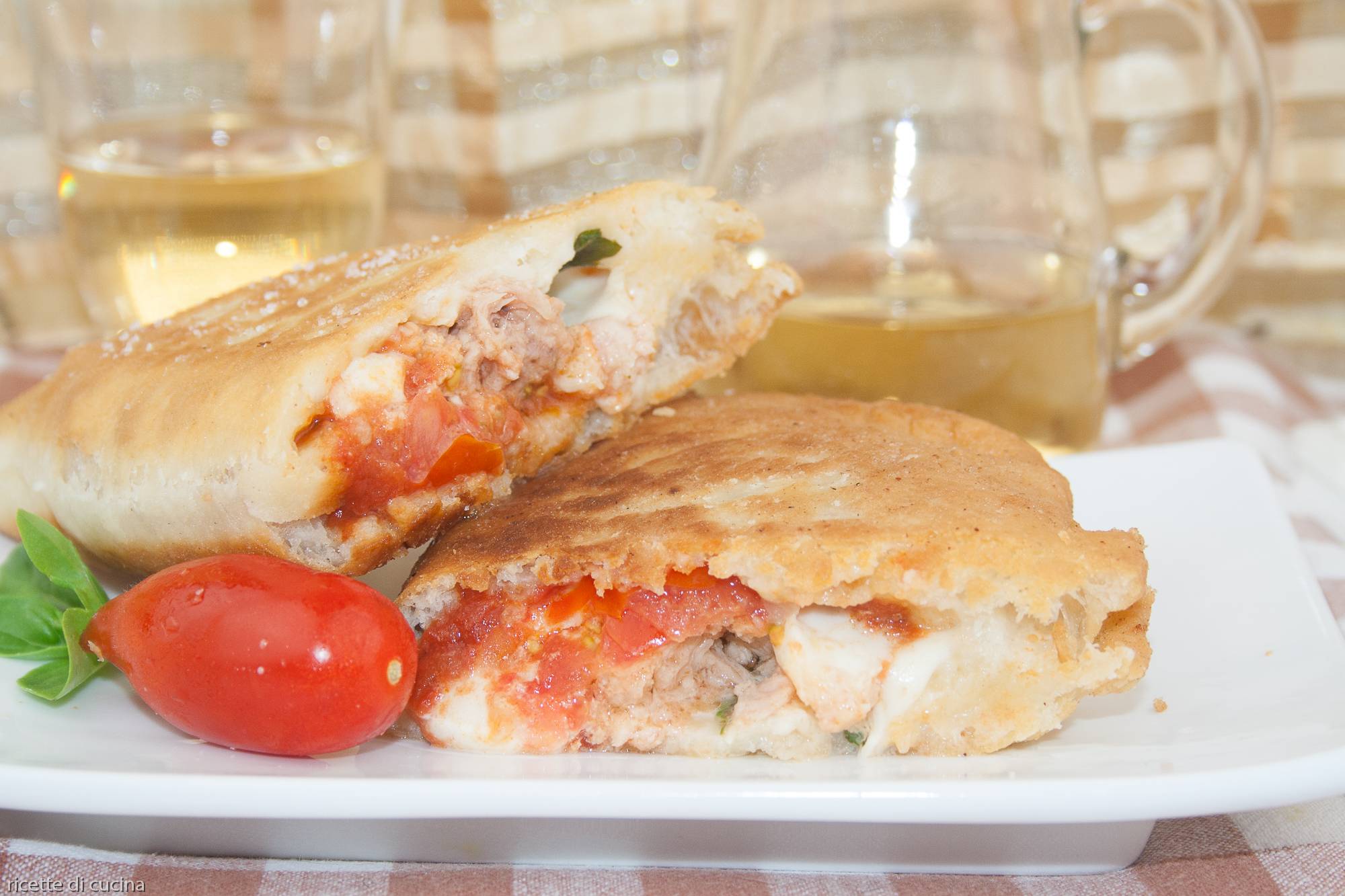 ricetta panzerotti tonno mozzarella