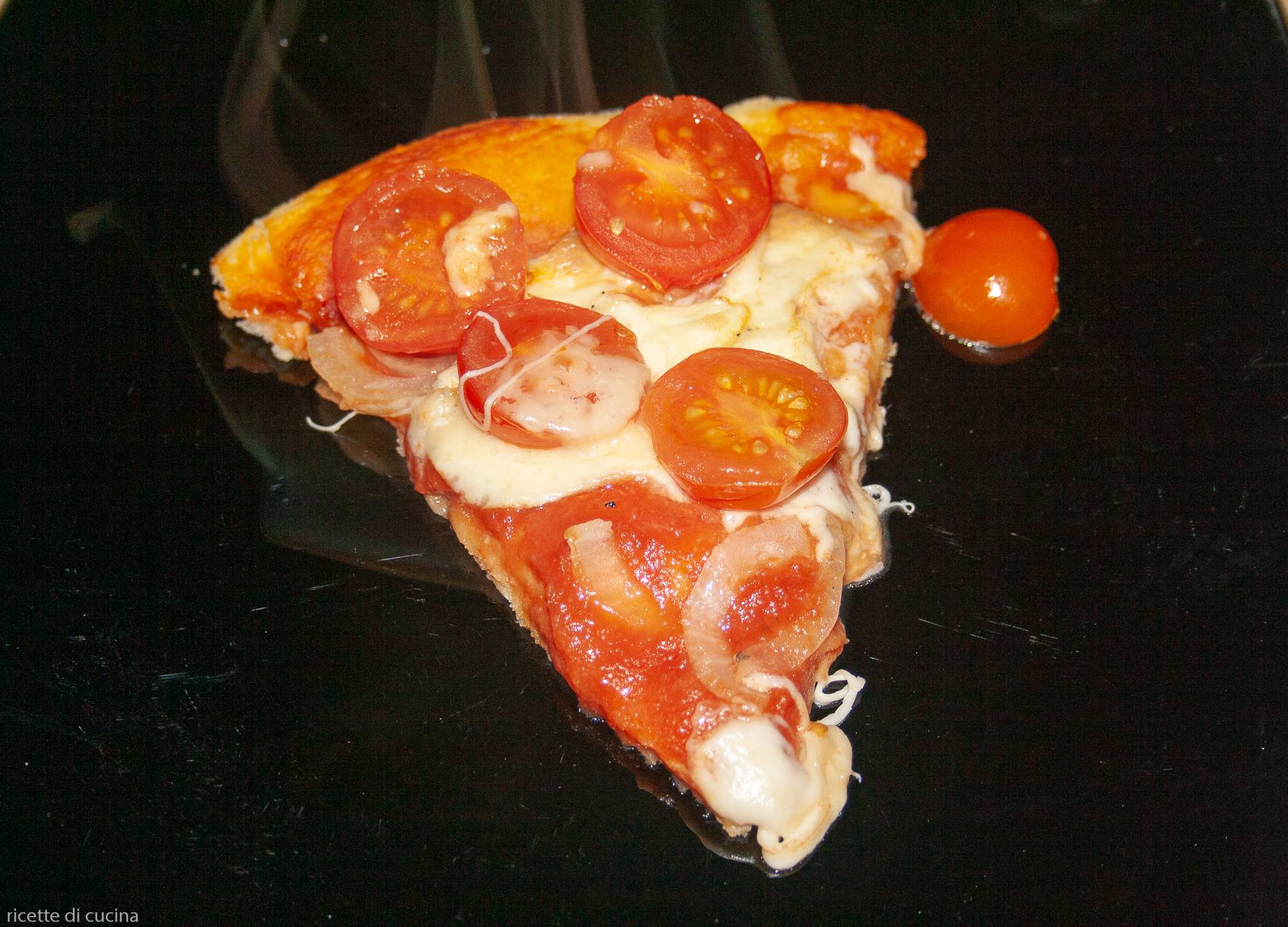 ricetta pizza formaggio pomodorini