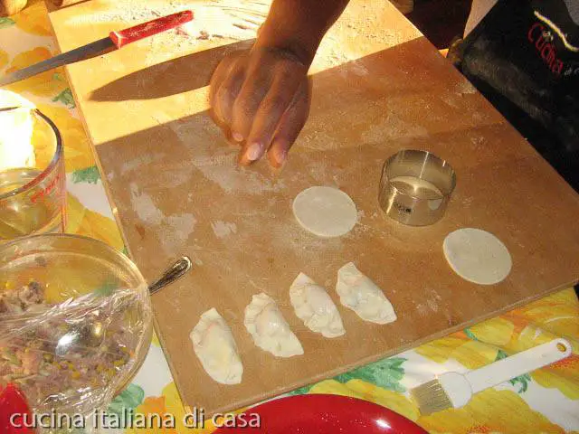 Come Fare La Pasta Per Ravioli Cinesi Jiǎozi E Wanton Ricette Di Cucina