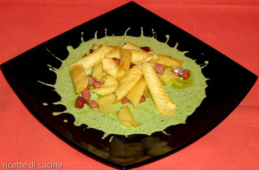 garganelli speck rucola