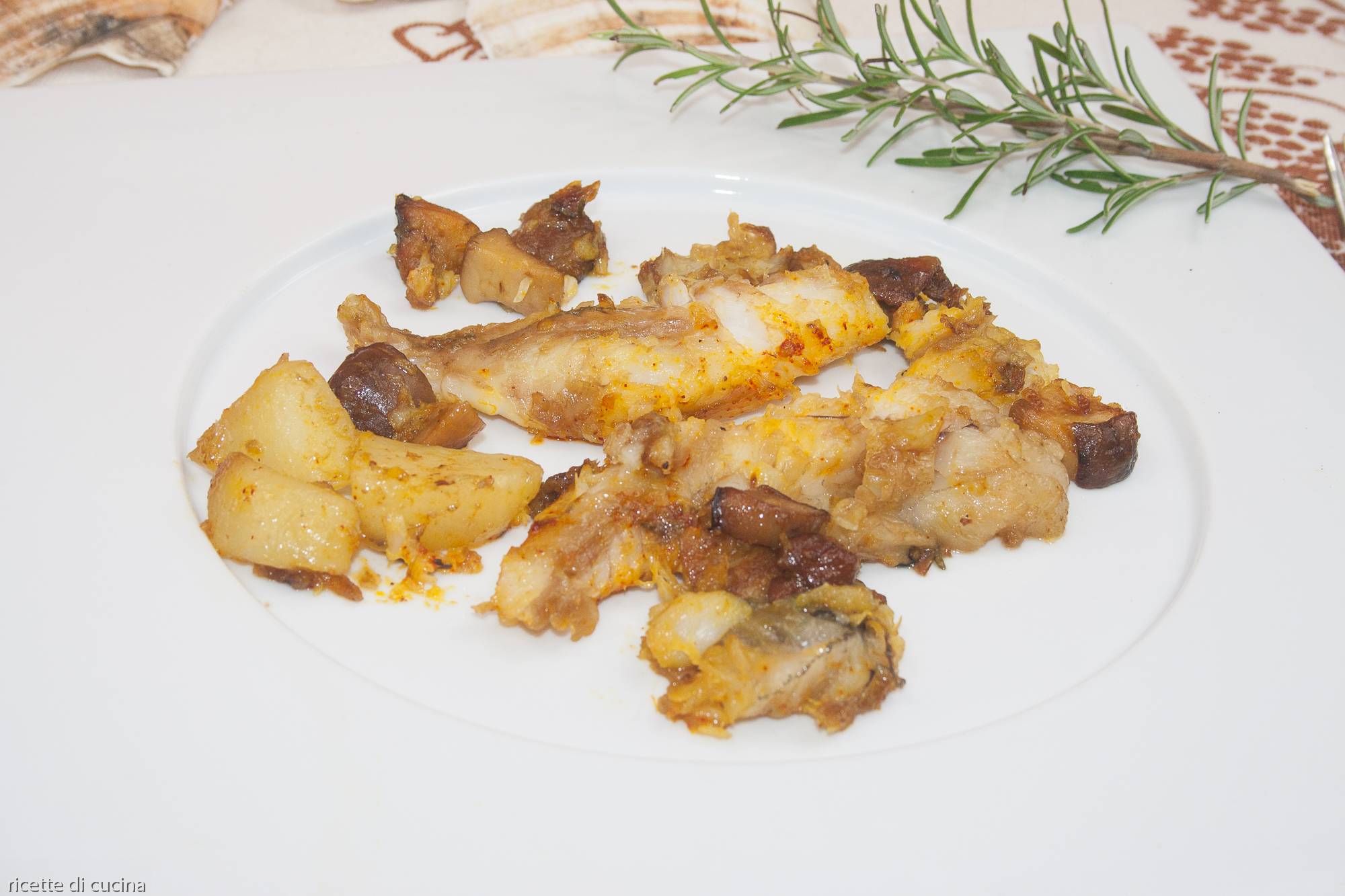 ricetta pescatrice funghi patate