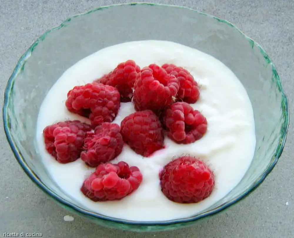 ricetta lamponi crema yogurt cocco