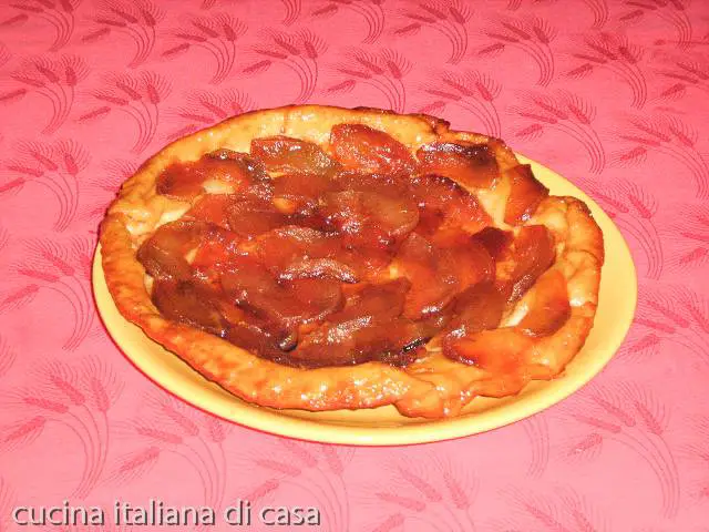 Come fare la tarte Tatin, ricetta di cucina francese per una torta di mele ideale per tutte le occasioni