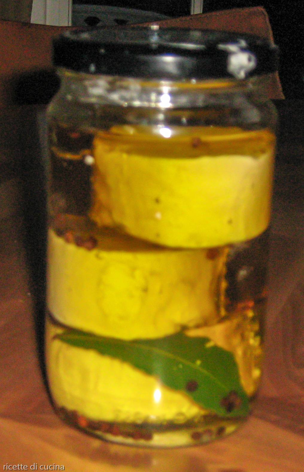 ricetta caprini stagionati sott'olio