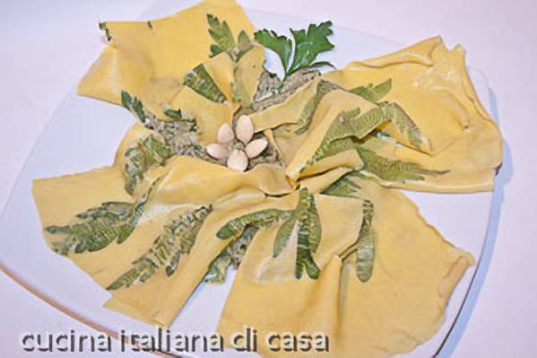 ricetta pasta fresca pesto melanzane