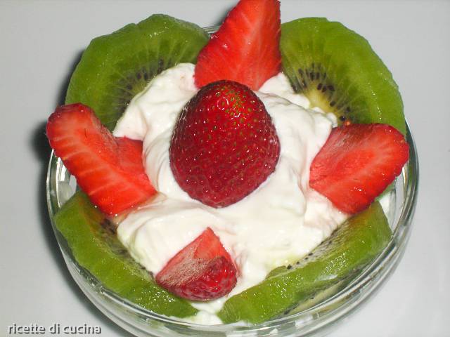 ricetta macedonia frutta con yogurt