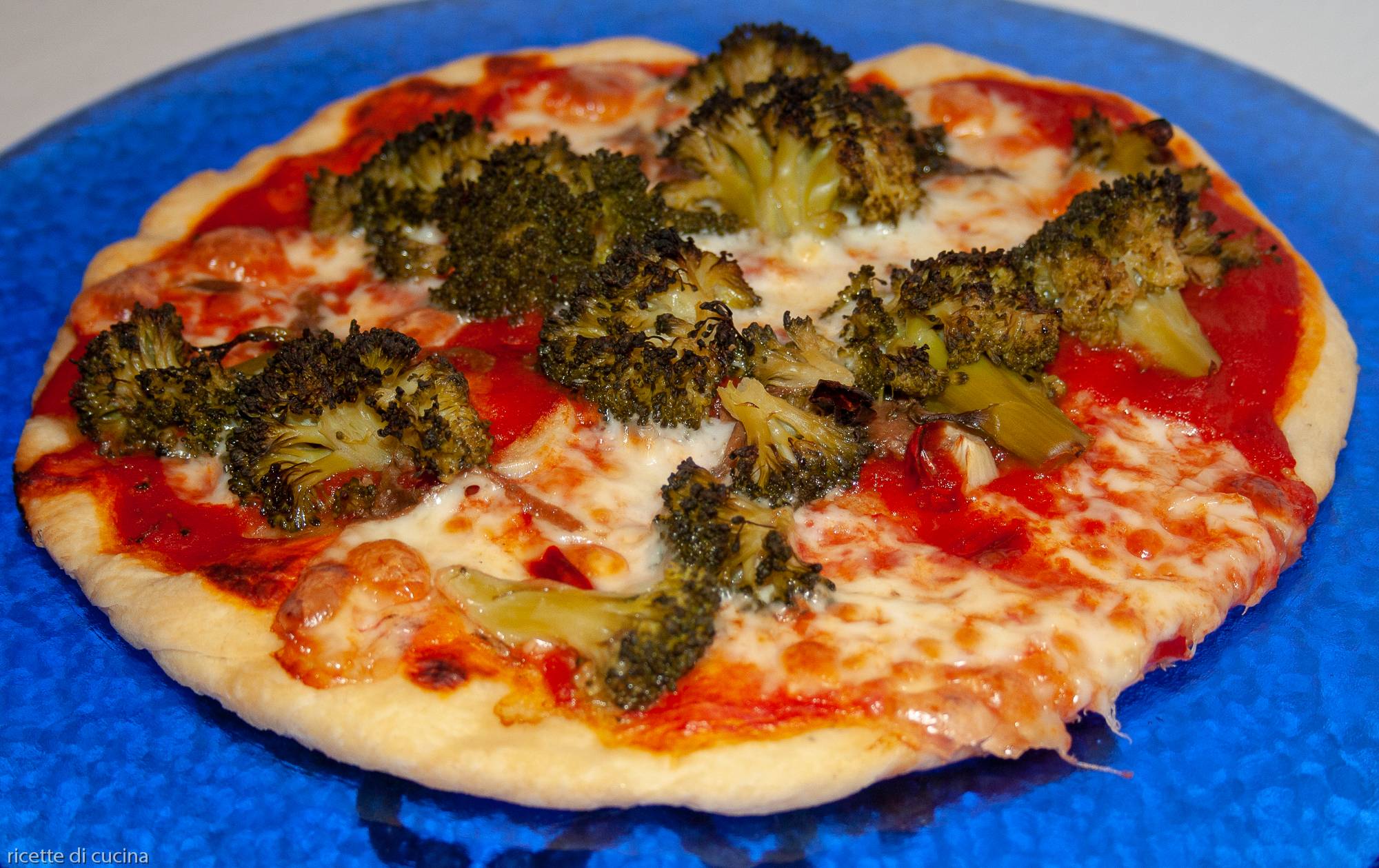 ricetta pizza broccoli acciughe