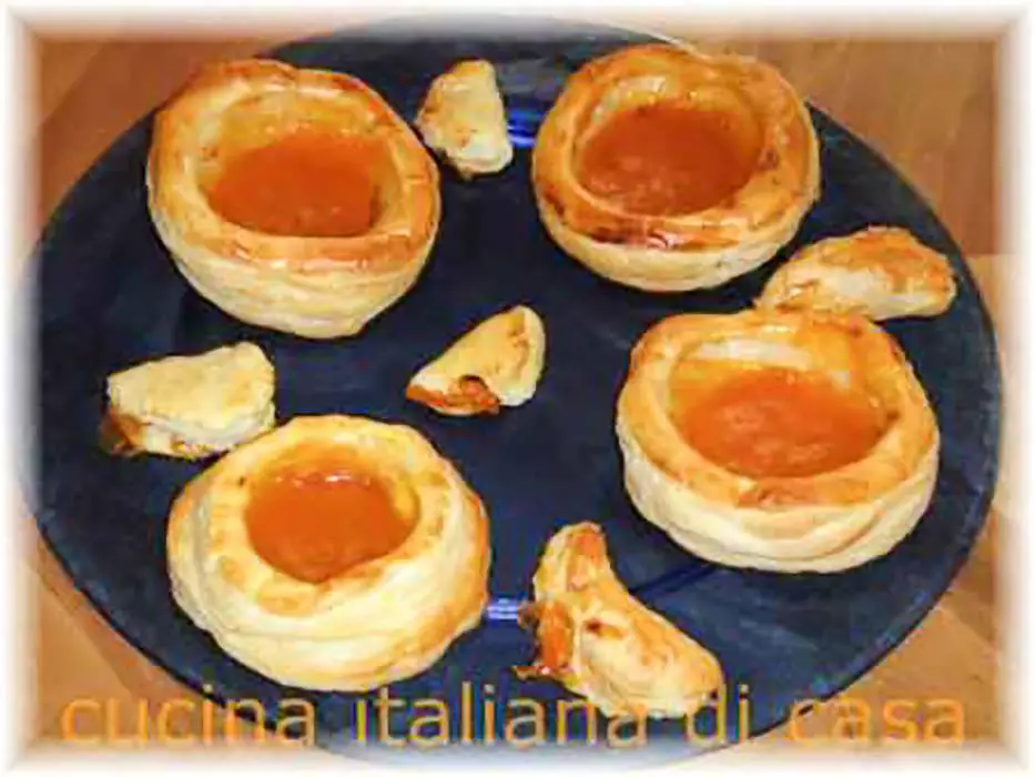 ricetta sfogliattine marmellata albicocche