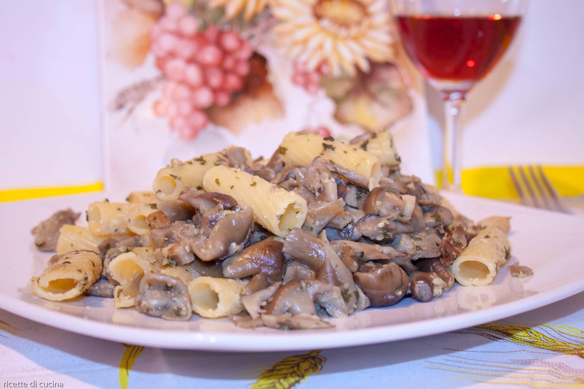 ricetta pasta funghi