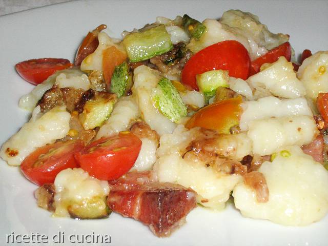 ricetta gnocchi farina speck verdure