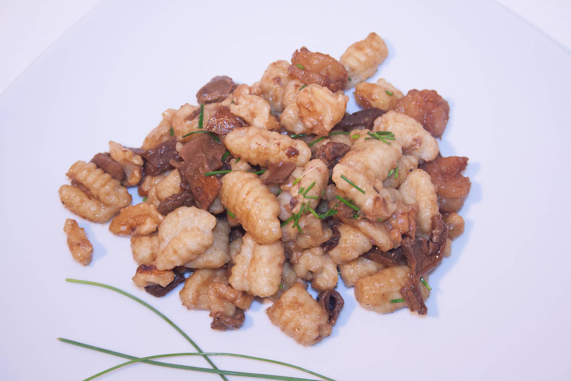 ricetta gnocchi patate gamberi funghi secchi