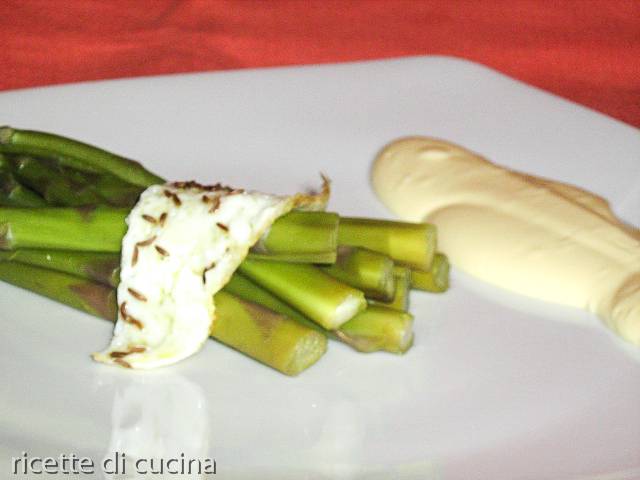 ricetta asparagi frittata bianca