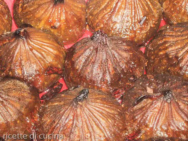 ricetta fichi caramellati cannella forno
